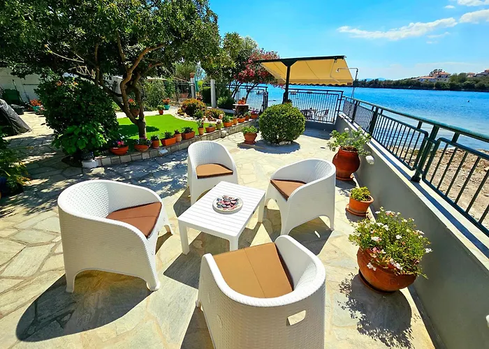 Case de vacanță Polianthi Seaside House *