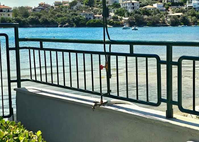 Polianthi Seaside House Case de vacanță *