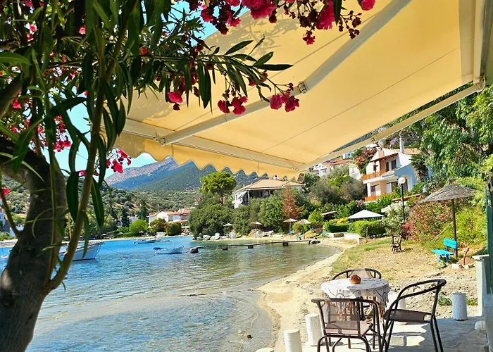 Case de vacanță Polianthi Seaside House *