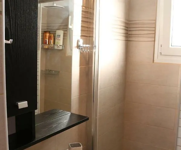 Polianthi Seaside House *